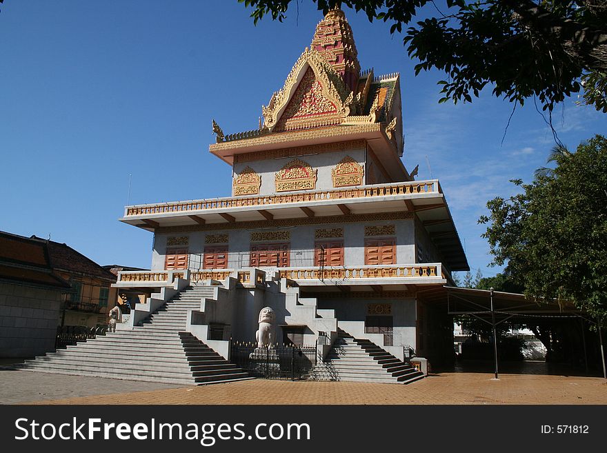 Wat outdam in Phomn Penh, one of the few temples not destroyed by the Khmer Rouge.