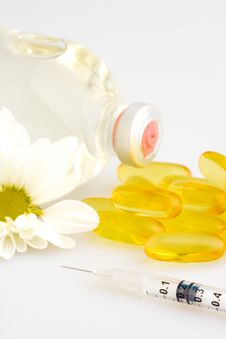 Pills And Syringe Royalty Free Stock Photo Pills And Syringe Royalty Free Stock Photo