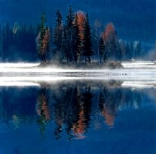 Misty Morning Water Reflection Royalty Free Stock Photos Misty Morning Water Reflection Royalty Free Stock Photos