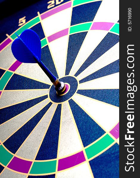 Magnetic dart board with darts