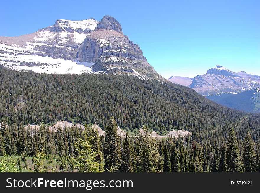 Forests and mountains in glacier national park, united states