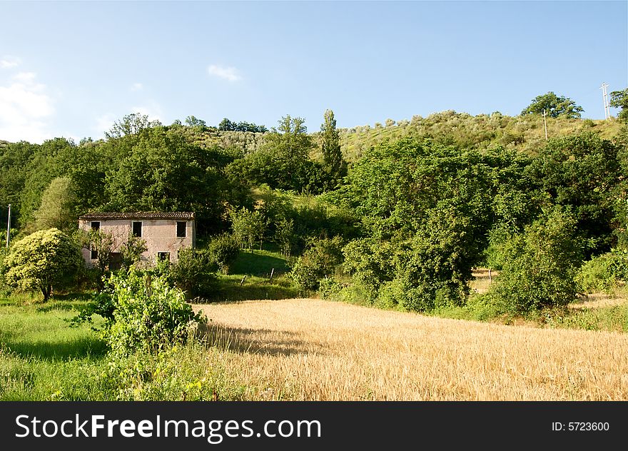 Photo of an abandoned house in the umbria country. Photo of an abandoned house in the umbria country