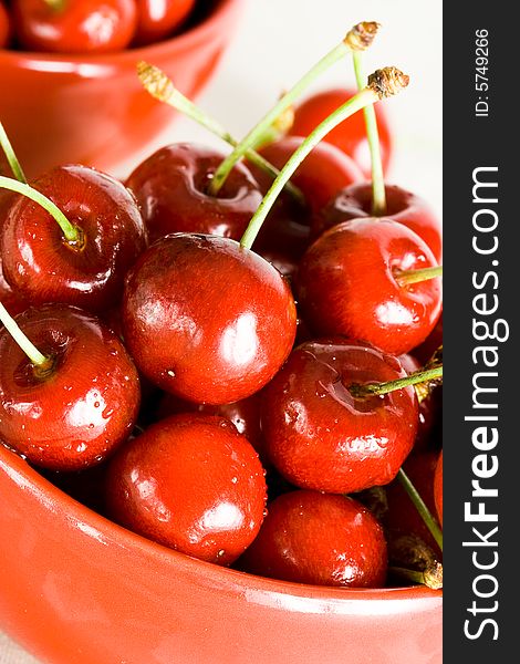 Close-up of fresh cherry in bowl