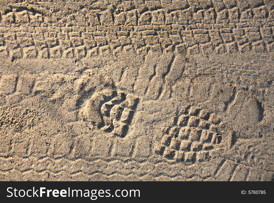 Traces on sand