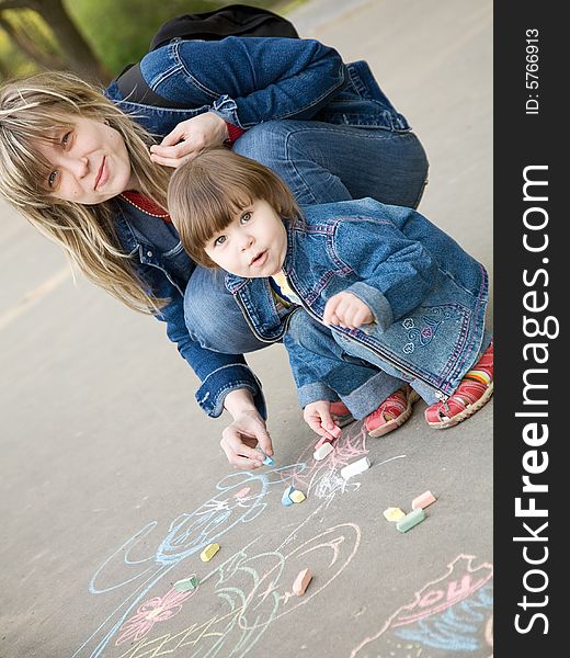 Drawing on a pavement