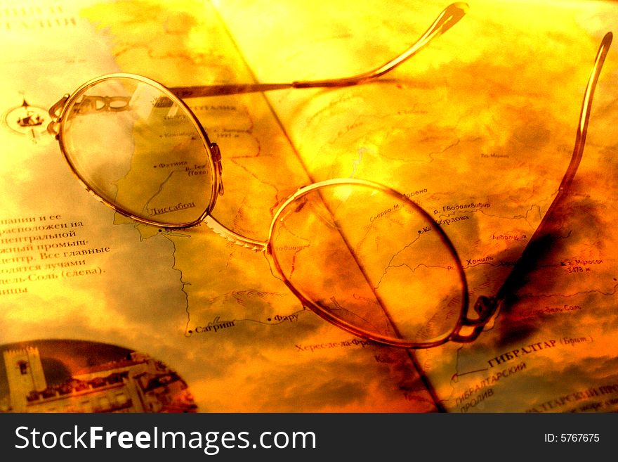 Abstract scene spectacles for correcting the vision