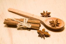 Spoon, Cinnamon And Star Anise On A Wooden Surface Royalty Free Stock Photo Spoon, Cinnamon And Star Anise On A Wooden Surface Royalty Free Stock Photo