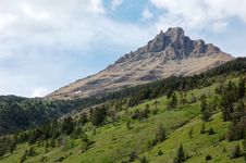 Mountains And Meadows Royalty Free Stock Photos Mountains And Meadows Royalty Free Stock Photos