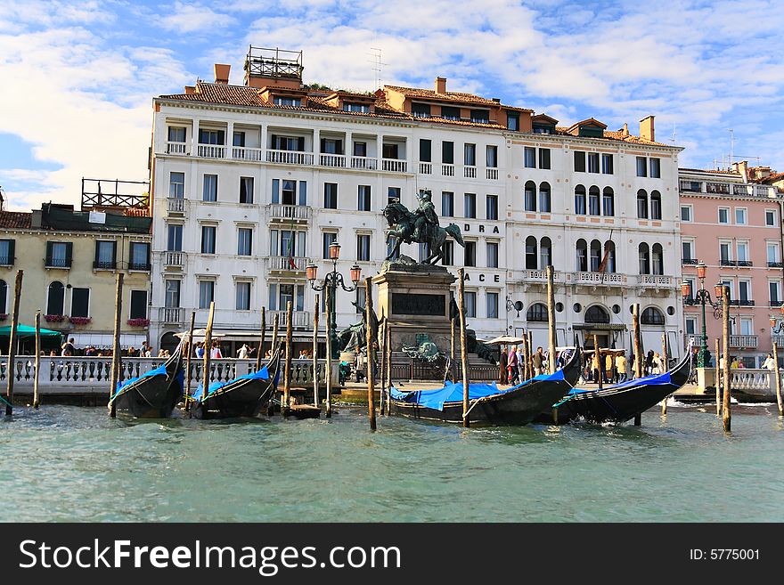 The scenery of Venice from a boat tour