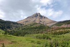 Mountains And Forests Royalty Free Stock Photos Mountains And Forests Royalty Free Stock Photos