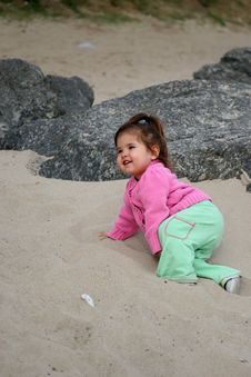 Free Crawling Through The Sand Stock Photo - 582890