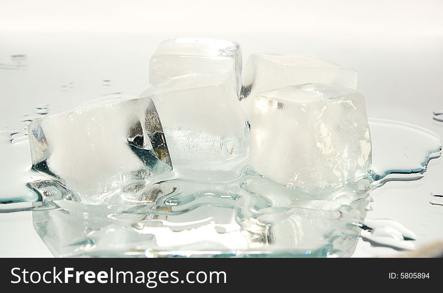 Cristal Cube Of Ice