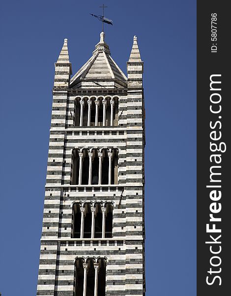 Duomo cathedral bell tower facade piazza del duomo siena tuscany southern italy europe