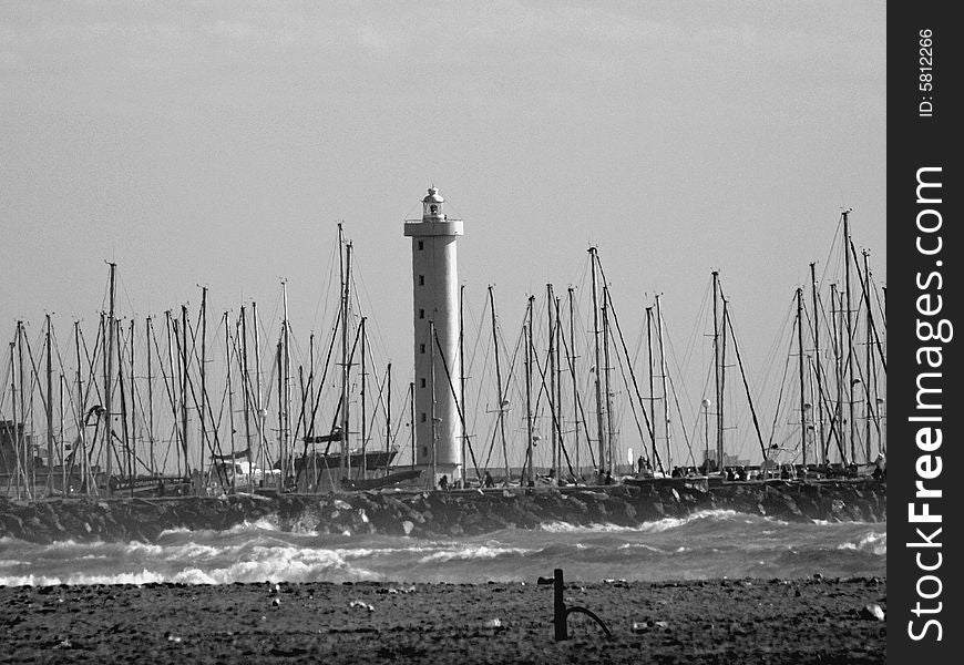 Image of the port of Versilia in Italy