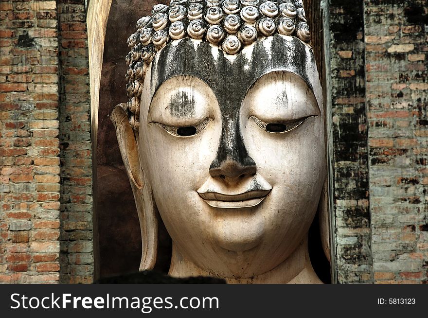 Thailand, Sukhothai: Phra Atchana at wat Si Chum