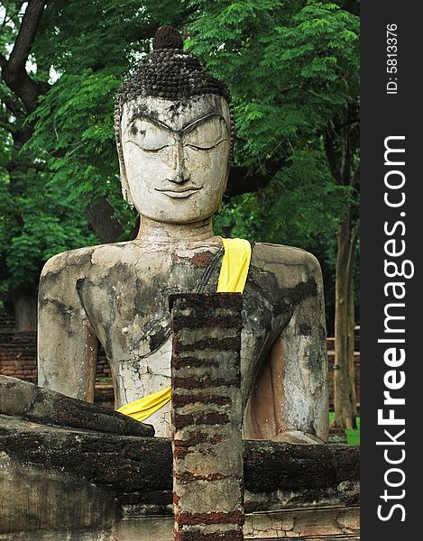 Thailand, KAMPHAENG PHET:the historical park is situated in the north of the country. View of a seated Buddha. Thailand, KAMPHAENG PHET:the historical park is situated in the north of the country. View of a seated Buddha