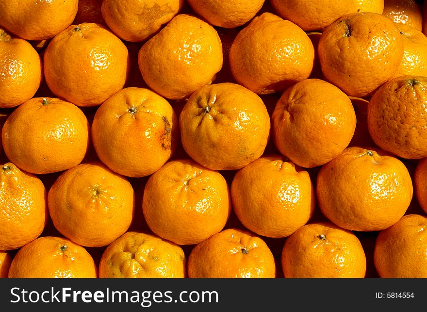 Oranges on a market stall