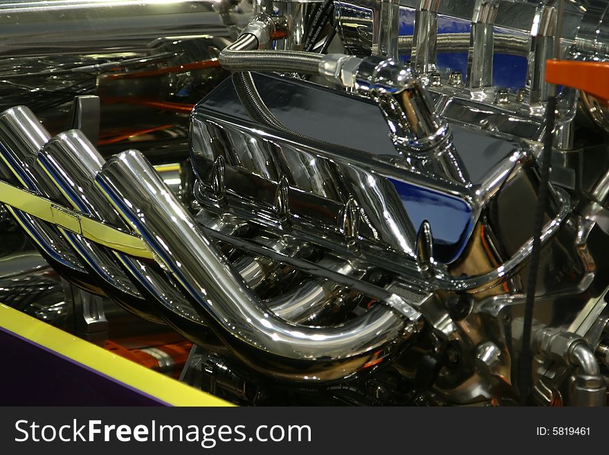 Race boat engine with chrome exaust