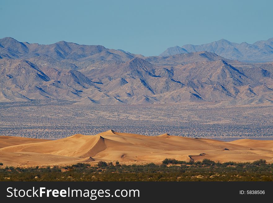 Cadiz dunes mojave desert california