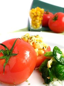 Tomato Stuffed With Corn Royalty Free Stock Photos Tomato Stuffed With Corn Royalty Free Stock Photos