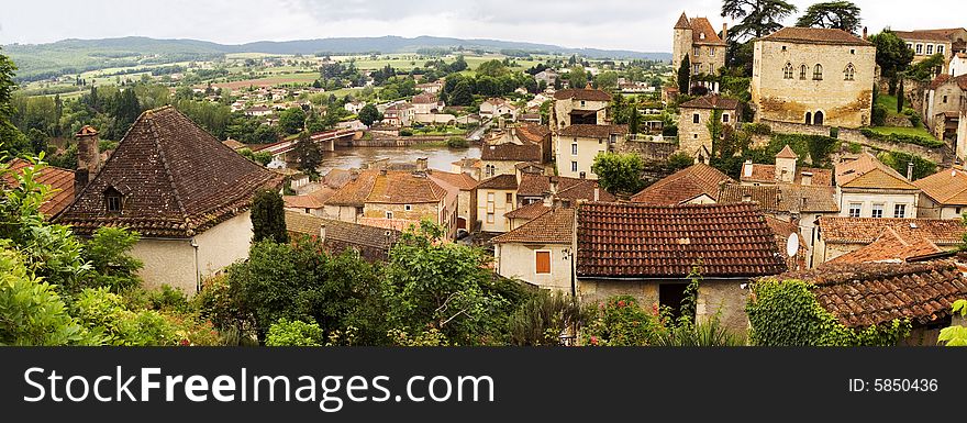 Puy-L'Evegue town, view on Valley of  Lot River, Province Cahors, France. Puy-L'Evegue town, view on Valley of  Lot River, Province Cahors, France