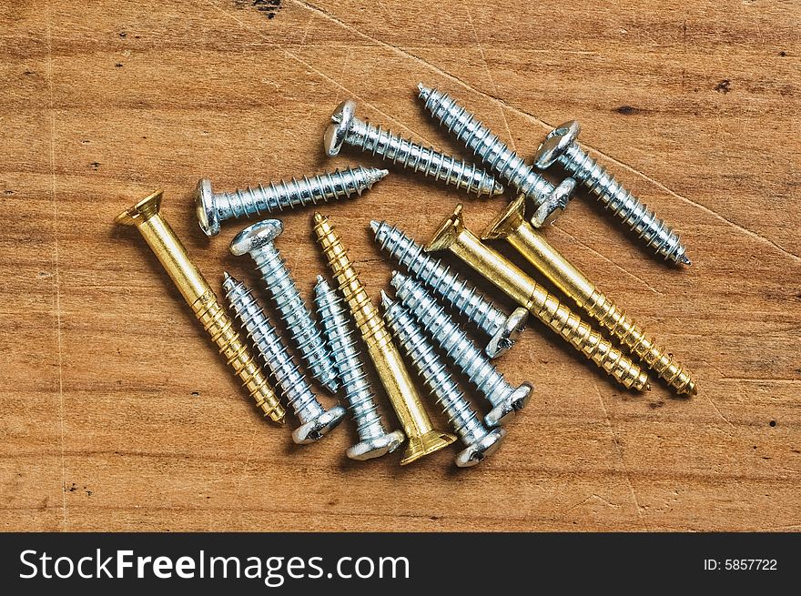 Assorted screws.