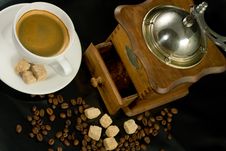 Nostalgic Coffee Mill And Coffee Cup Stock Photography Nostalgic Coffee Mill And Coffee Cup Stock Photography