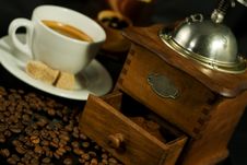 Nostalgic Coffee Mill And Coff Stock Photography Nostalgic Coffee Mill And Coff Stock Photography