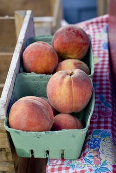 Peaches Royalty Free Stock Images Peaches Royalty Free Stock Images