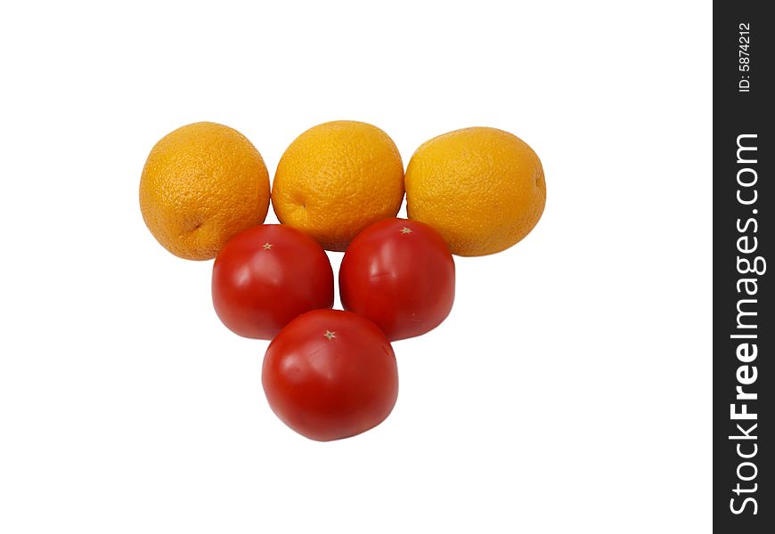 Oranges and tomatoes on a white background are combined by a triangle