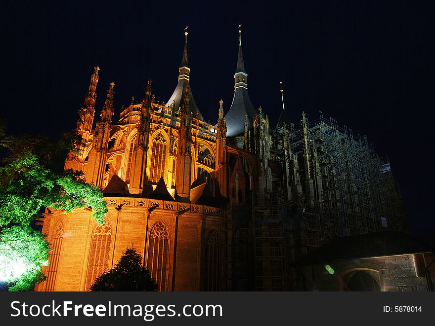 Country: Czech republic - Europe Region: Central Bohemia Town: Kutna Hora Place: Church of St. Barbara This city in Central Bohemia situated on the Vrchlice River became the second most important city of the Czech Kingdom at the end of the 13th century thanks to its wealth from silver mines. Even though starting in the 16th century, the mining and the city were declining, the buildings and churches in the city centre still demonstrate the former glory of the city. The centre of the former mining city boasts with a unique historical group of edifices, in particular the late gothic cathedral of St. Barbara. Country: Czech republic - Europe Region: Central Bohemia Town: Kutna Hora Place: Church of St. Barbara This city in Central Bohemia situated on the Vrchlice River became the second most important city of the Czech Kingdom at the end of the 13th century thanks to its wealth from silver mines. Even though starting in the 16th century, the mining and the city were declining, the buildings and churches in the city centre still demonstrate the former glory of the city. The centre of the former mining city boasts with a unique historical group of edifices, in particular the late gothic cathedral of St. Barbara.