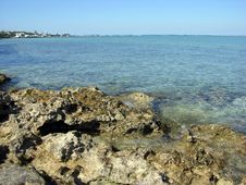 Rocky Nassau Coast Royalty Free Stock Photos Rocky Nassau Coast Royalty Free Stock Photos