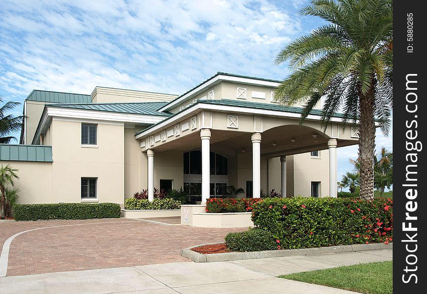 Hotel Drive Under Entrance With Palm Tree