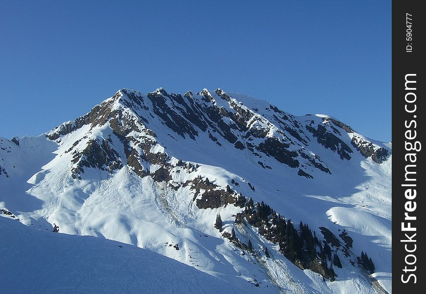 Mountain-ridge in KitzbÃ¼hel (AUS). Mountain-ridge in KitzbÃ¼hel (AUS)