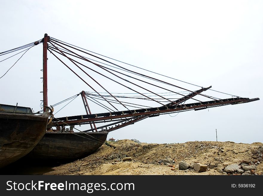 The conveyer belt of a sand ship