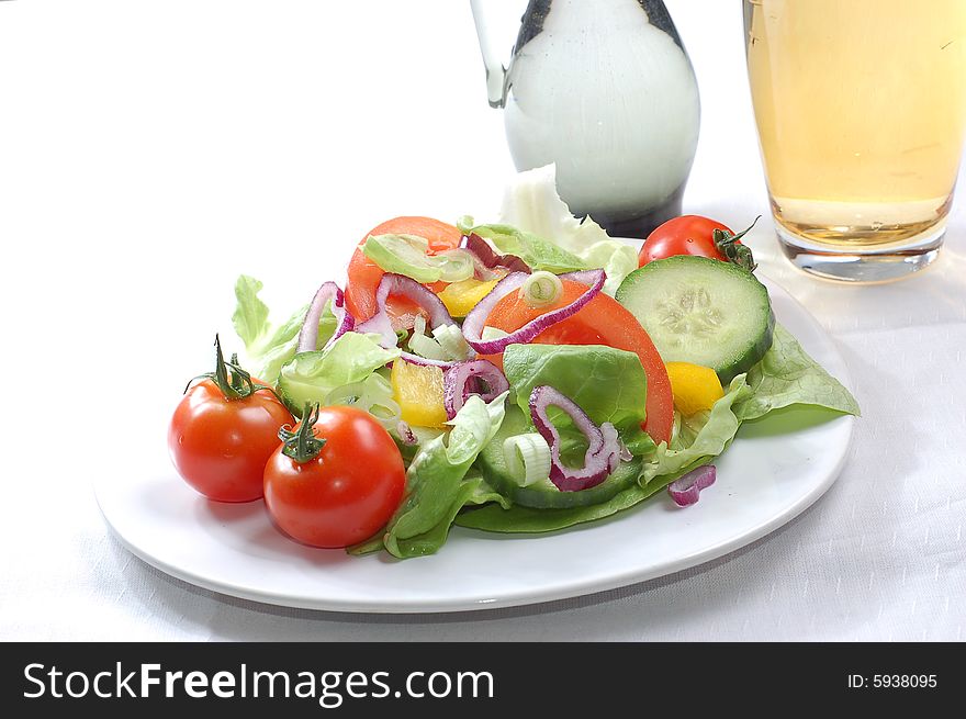 Fresh salad with tomatoes