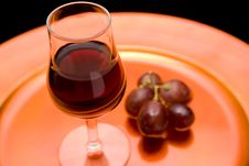 Red Wine And Grapes On A Tray Stock Images Red Wine And Grapes On A Tray Stock Images