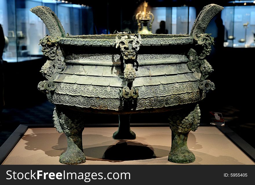 Antique, ancient chinese bronze vessel
