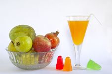 Still Life With Fruits. Royalty Free Stock Photography Still Life With Fruits. Royalty Free Stock Photography