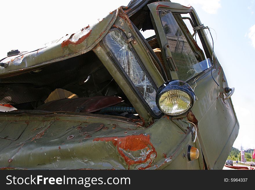 The crushed car photo close-up