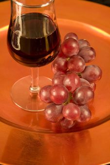 Red Wine And Red Grapes On A Tray Stock Photos Red Wine And Red Grapes On A Tray Stock Photos