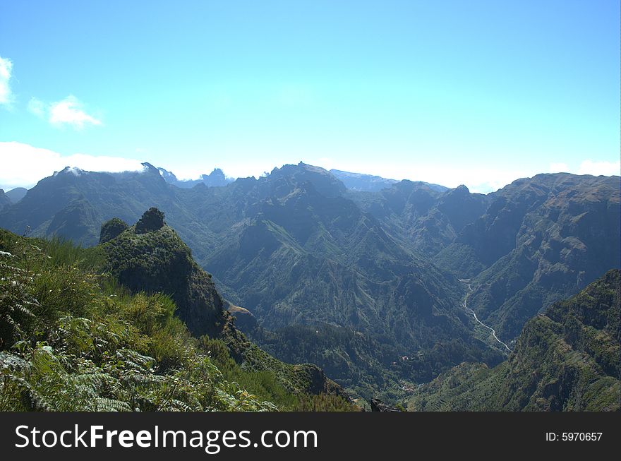 From the mountains of Madeira can see much of the island. From the mountains of Madeira can see much of the island.