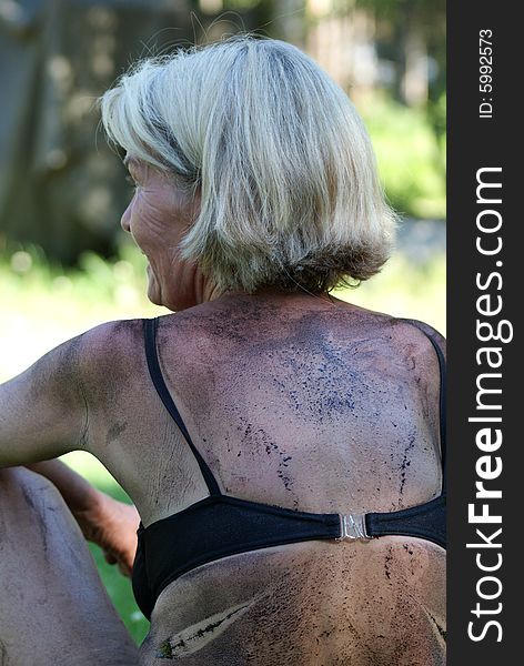Mature woman with very dirty back. Mature woman with very dirty back
