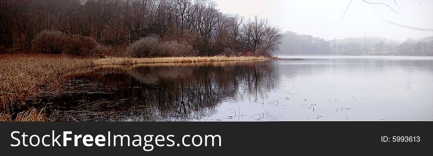 This lake is surrounded by farmland, it's well hidden from any traffic. This lake is surrounded by farmland, it's well hidden from any traffic