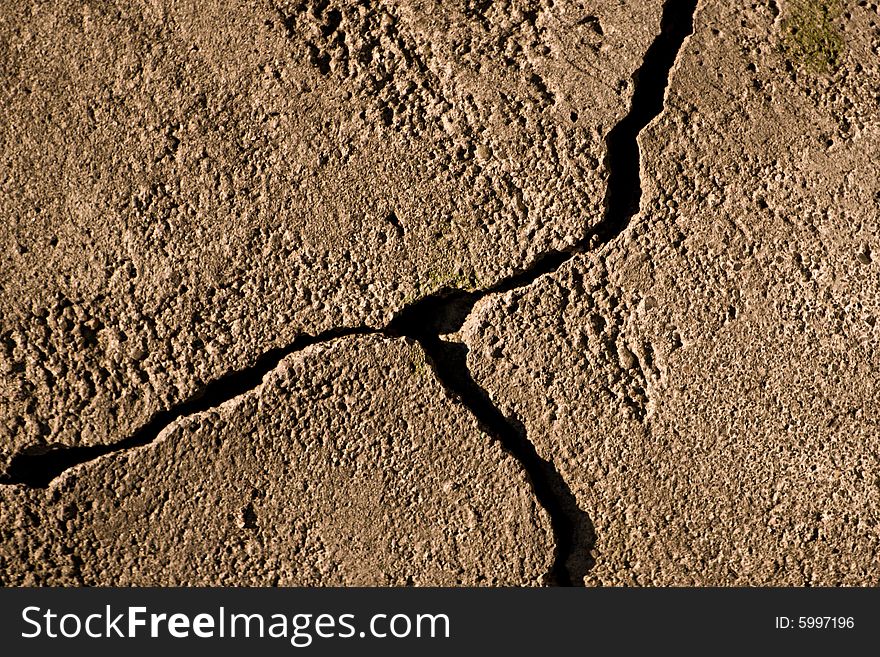 Stone texture with a crack in the middle