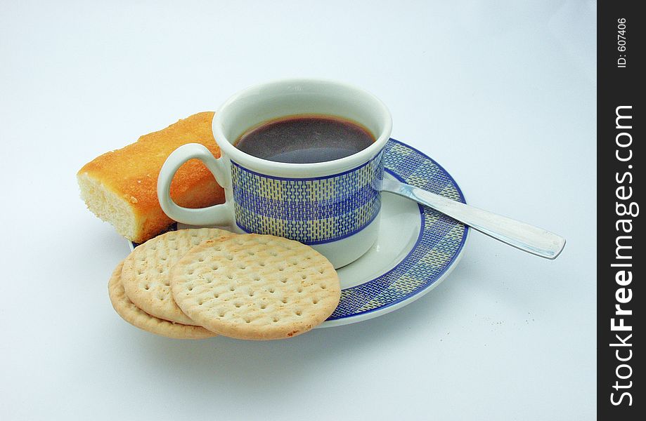 Deliciosus break coffe whit cookies and cake. Deliciosus break coffe whit cookies and cake