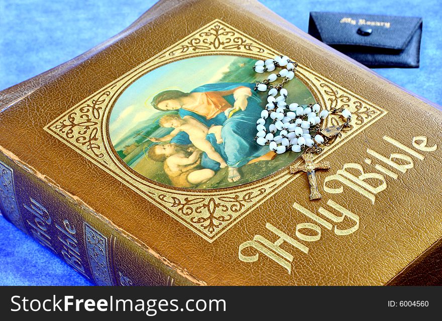 Vintage Holy Bible