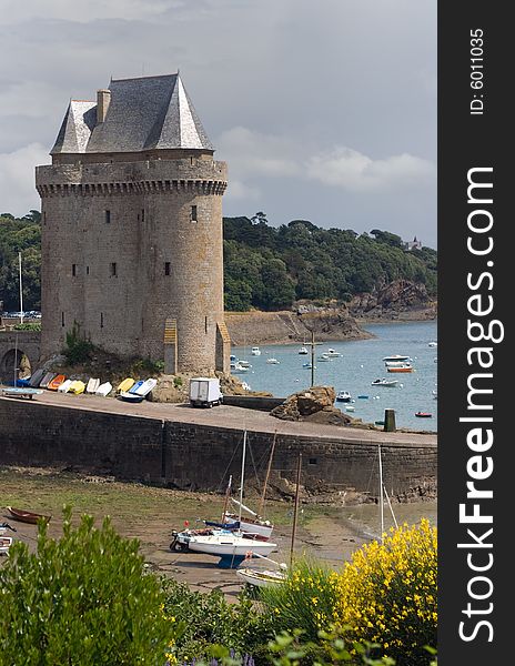 Tour Solidor (Tower) and the bay of the same name in Saint Malo, France. Tour Solidor (Tower) and the bay of the same name in Saint Malo, France.