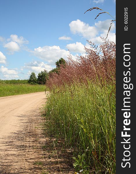 The tumbling of the road. Landscape. Russia