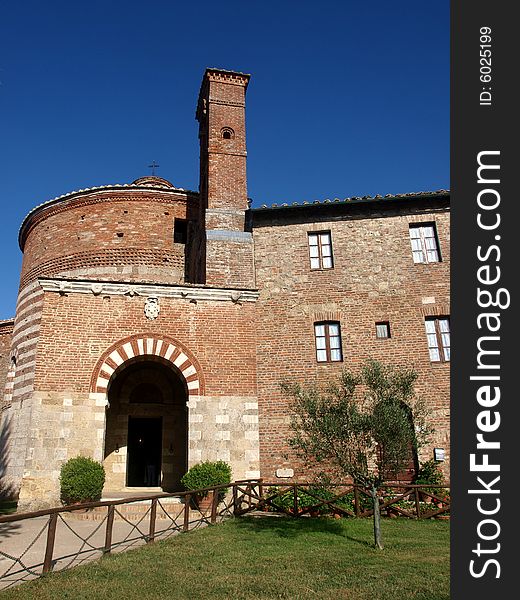 A beautifull glimpse of the Montesiepi hermitage in Tuscany